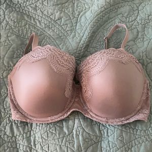 Victoria’s Secret icy grey Lacey bra